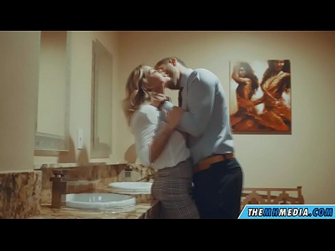 ❤️ Cum busty flava seducit in latrinae publicae Sex video at porn la.loanworld.top